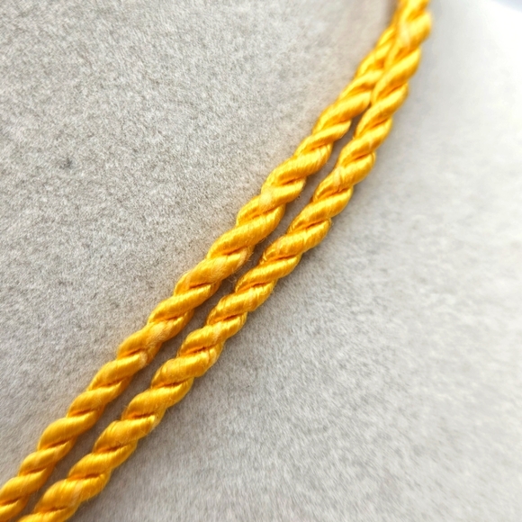 NEW VINTAGE Lisner 3D Daisy Flower Pendant Twisted Cord Choker Necklace - Picture 7 of 8